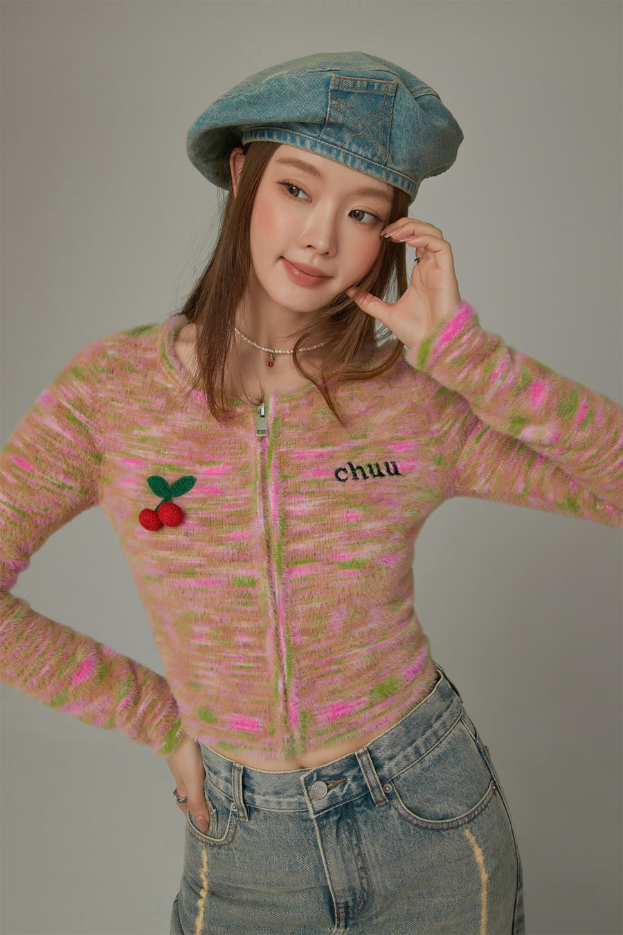 CHUU Logo Cherry Knit Cardigan