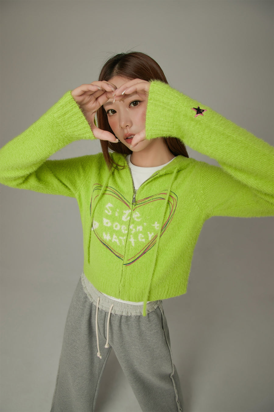 CHUU Heart Hooded Zip-Up Cardigan