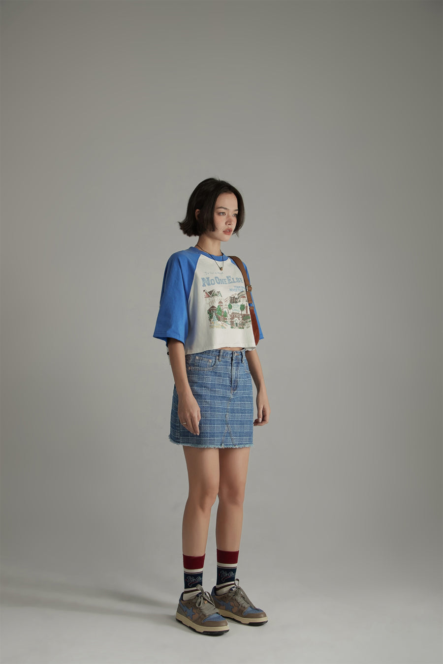 CHUU Raglan Color Crop Printed T-Shirt