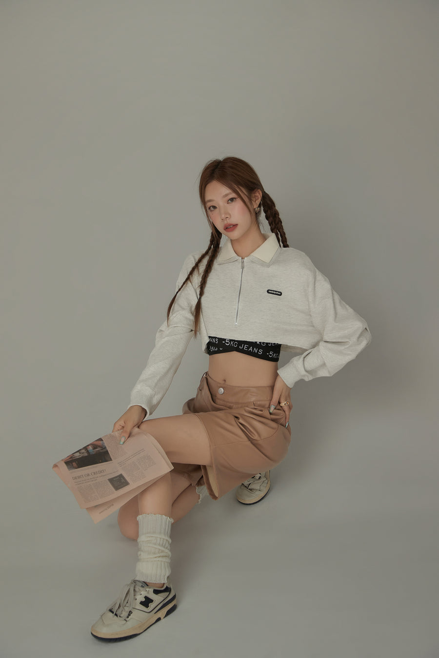 CHUU Pintuck Leather Shorts