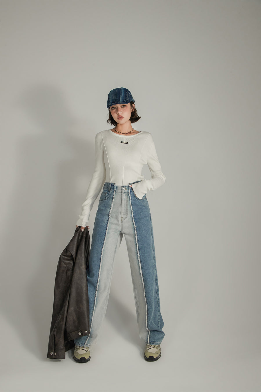 CHUU Frayed Lined Denim Jeans