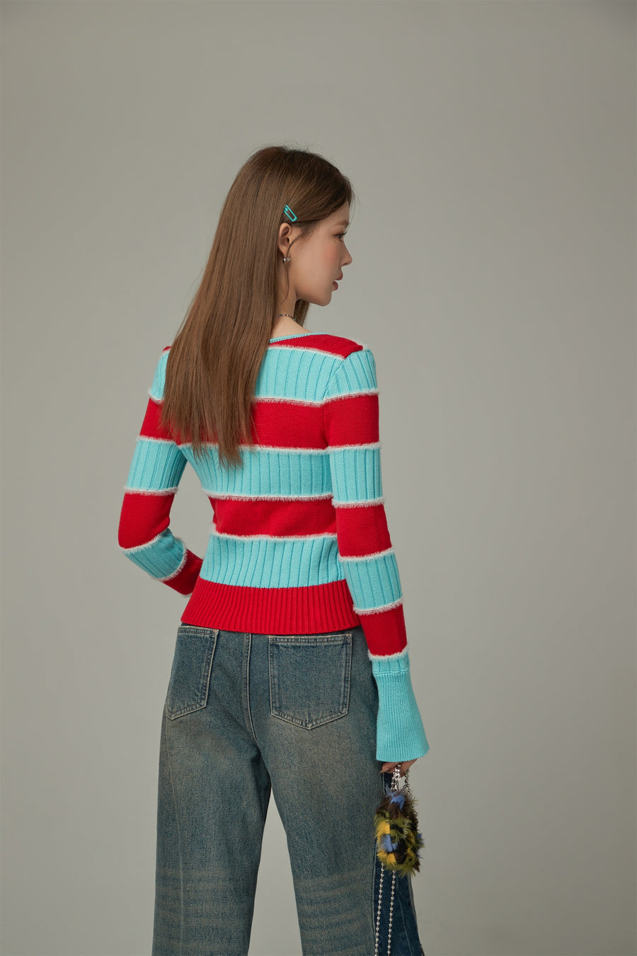 CHUU Logo Color Stripe Knit Sweater