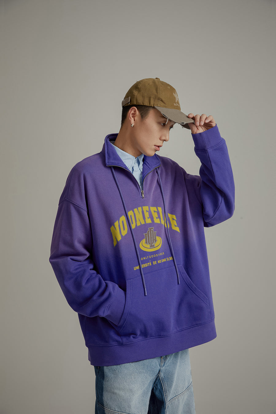 CHUU Logo Half Zip-Up Boxy Hoodie