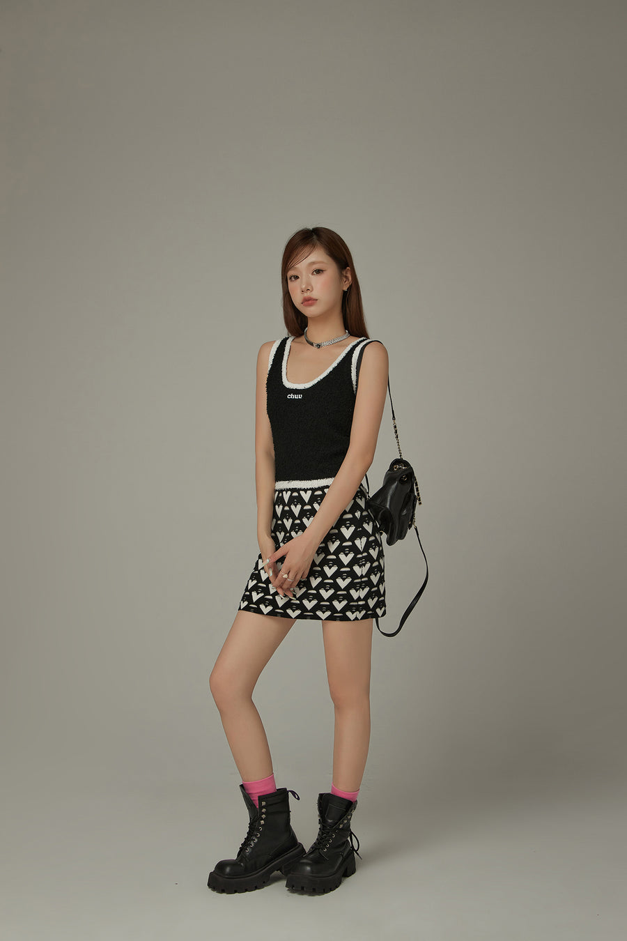 CHUU Fuzzy Line Color Scheme Sleeveless Top