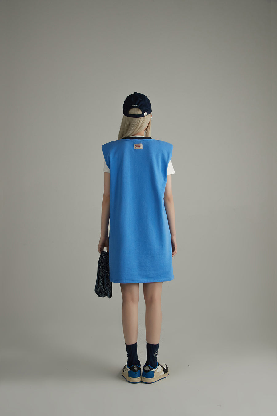 CHUU Noe Center Logo Sleeveless T-Shirt Dress