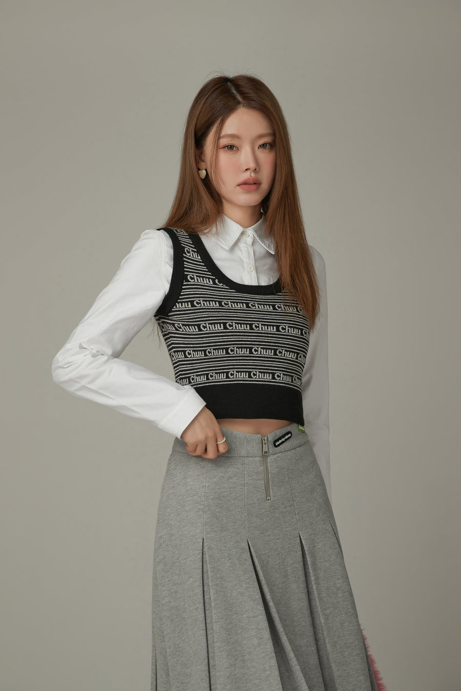 CHUU Logo Lettering Knit Sleeveless Top