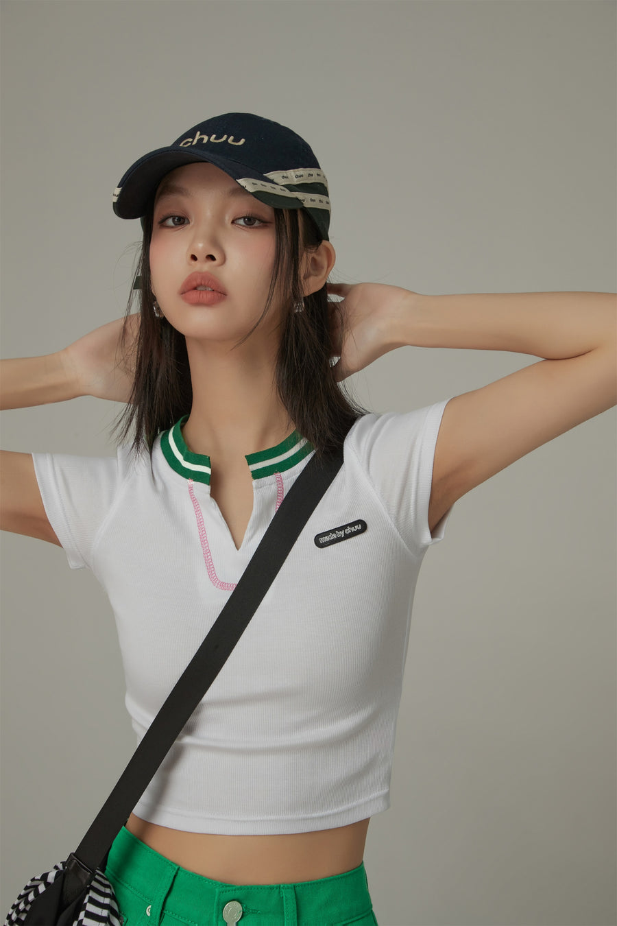 CHUU Open Collar Slim T-Shirt