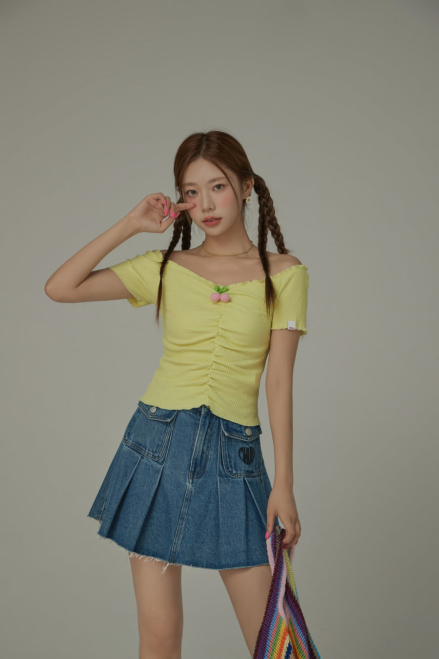 CHUU Crochet Cherry Front Shirring Knit Top