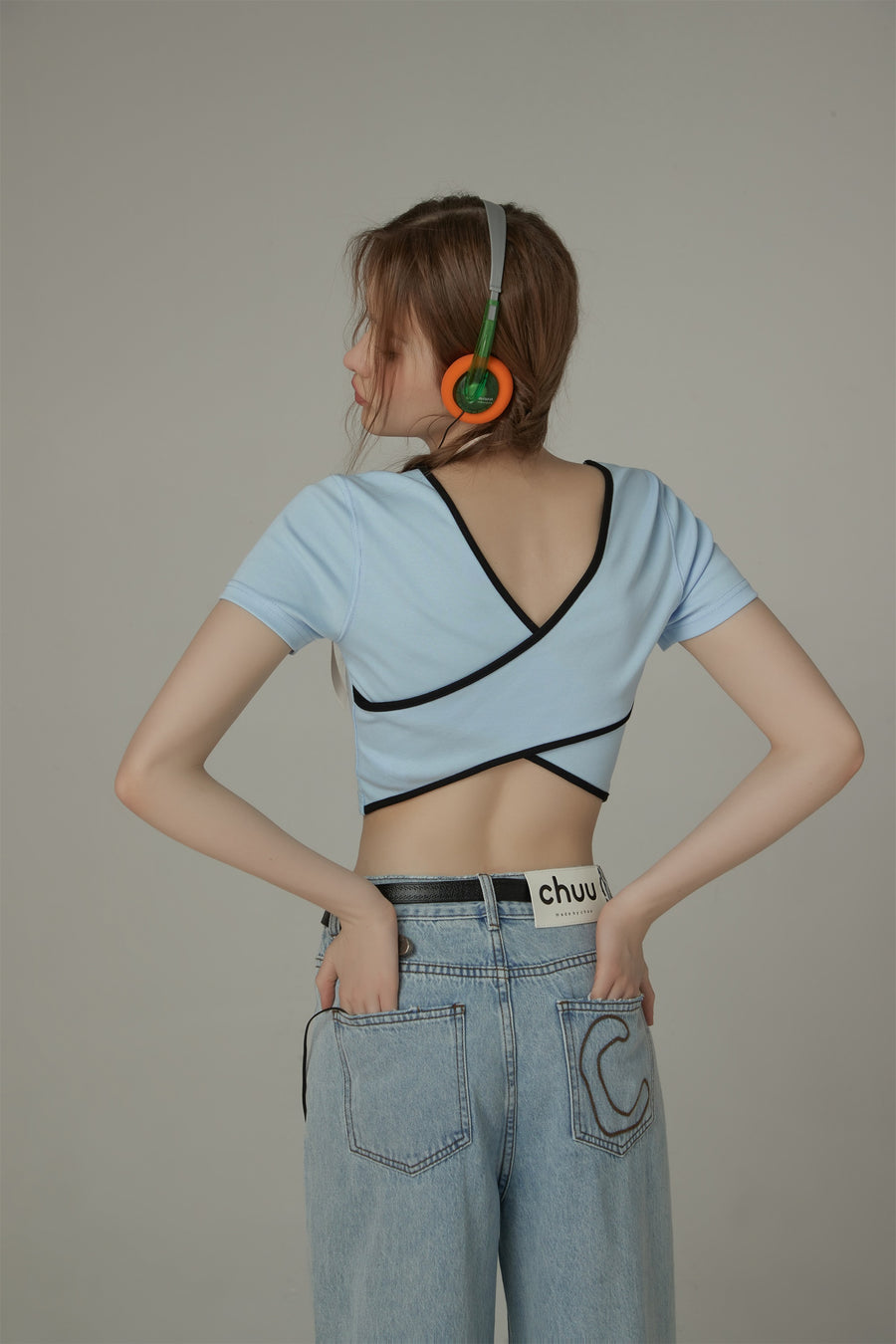 CHUU Chuu Size Doesnt Matter U-Neck Cropped T-Shirt