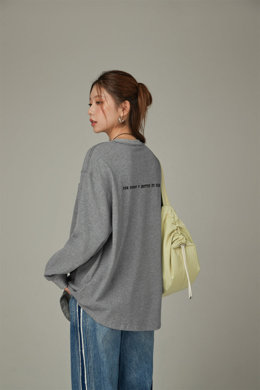 CHUU Basic Boxy Long Sleeve T-Shirt