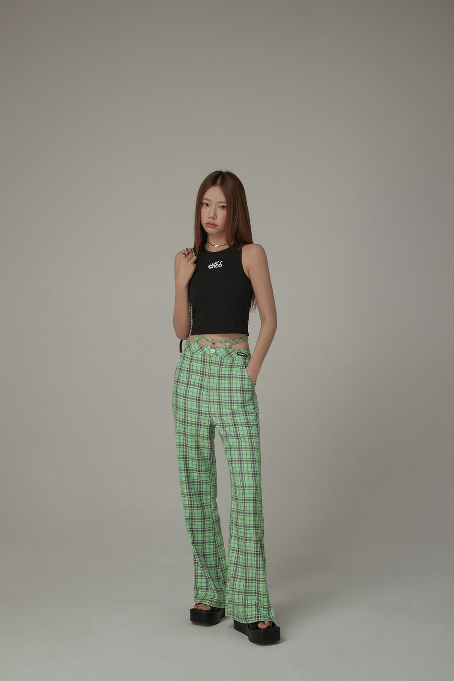 CHUU Chuu Cherry Back-Open Sleeveless Crop T-Shirt