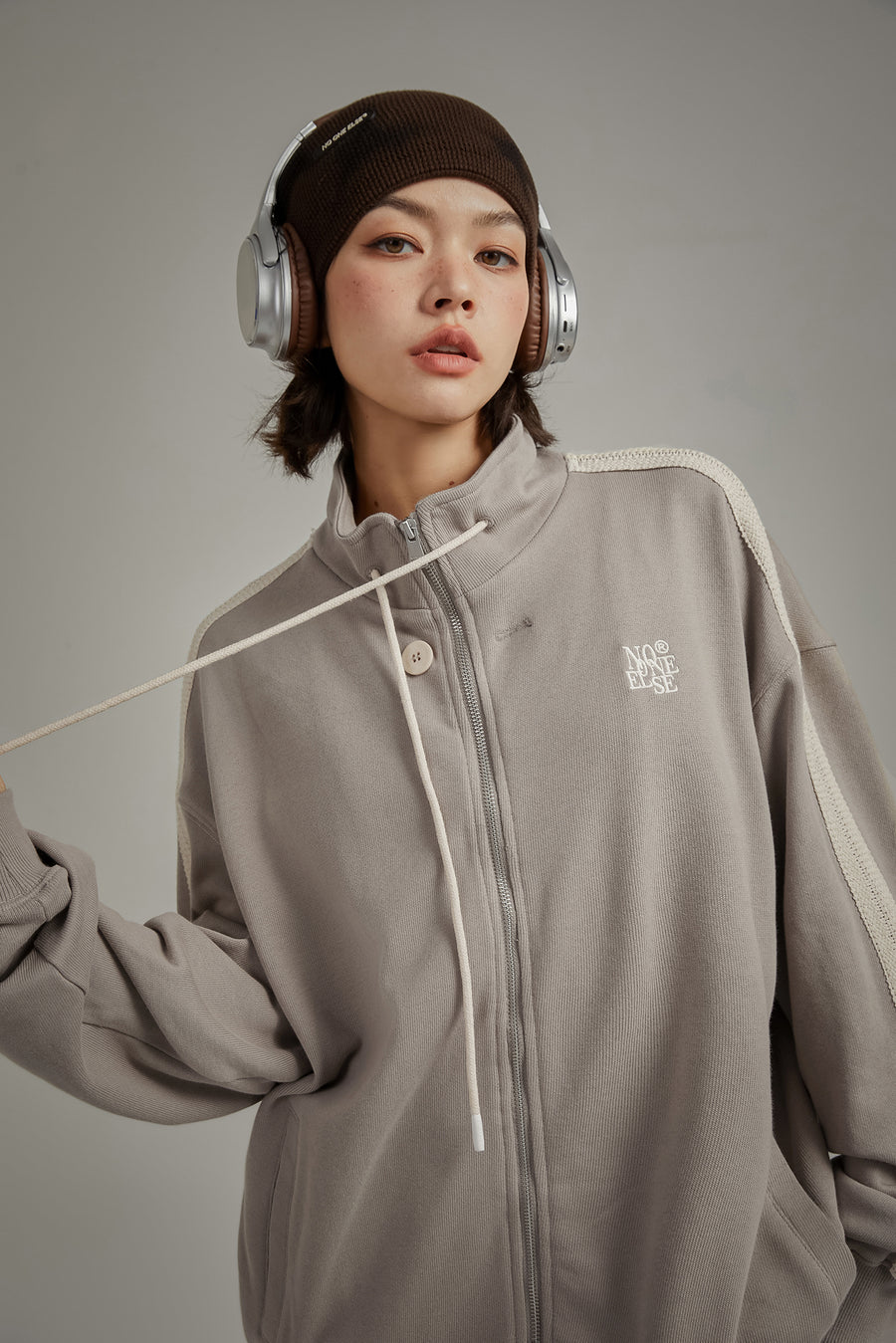 CHUU Sporty Color Combination Zip-Up