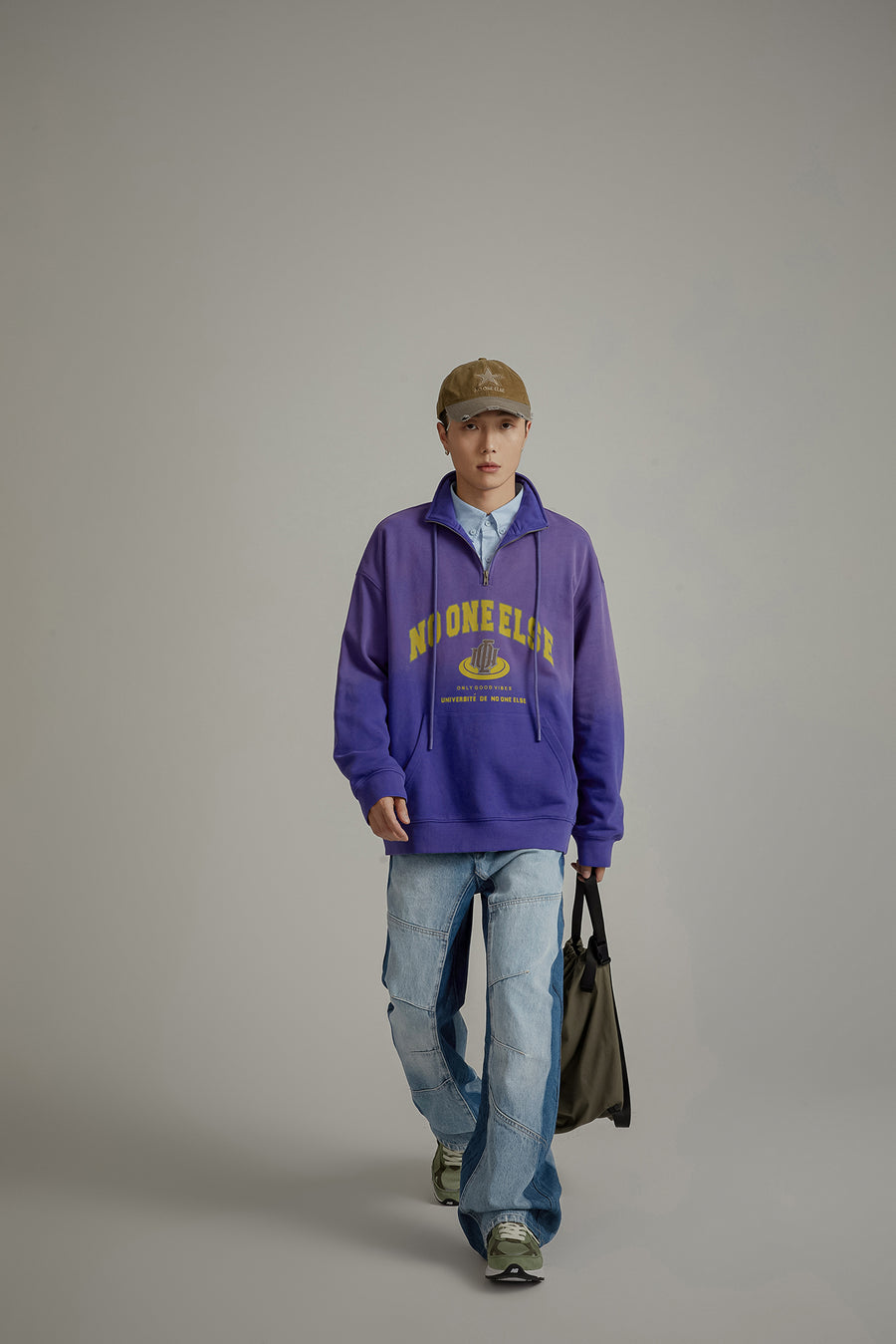 CHUU Logo Half Zip-Up Boxy Hoodie