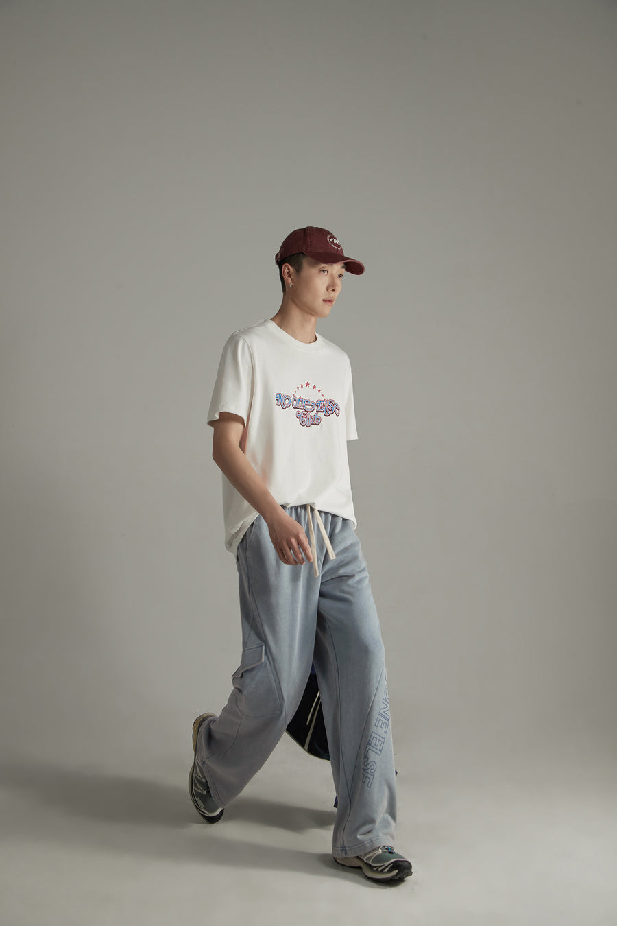 CHUU Elastic Waist Casual Diagonal Pocket Wide Leg Pants