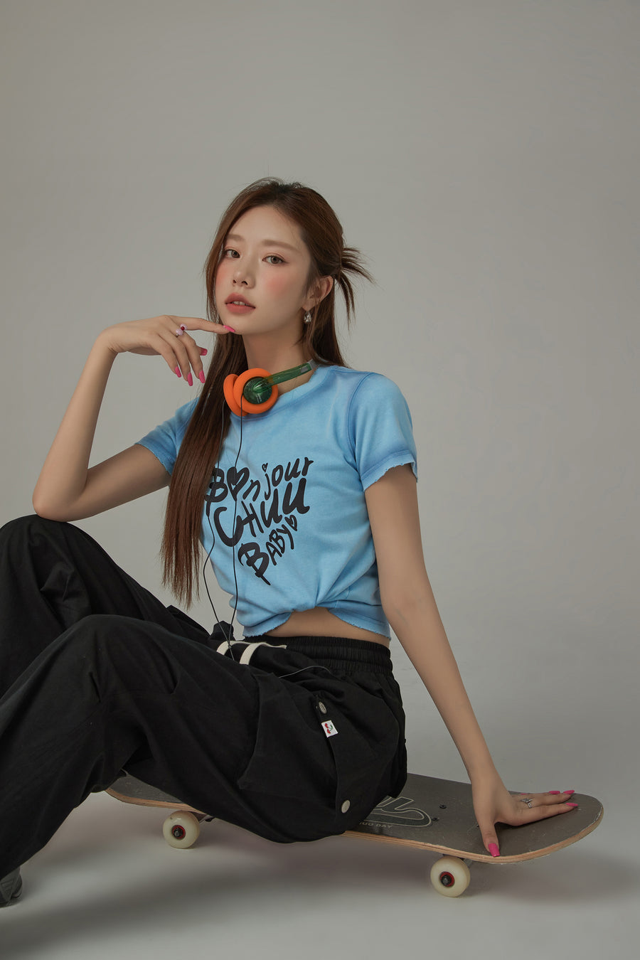 CHUU Bonjour Logo Lettering Sporty T-Shirt