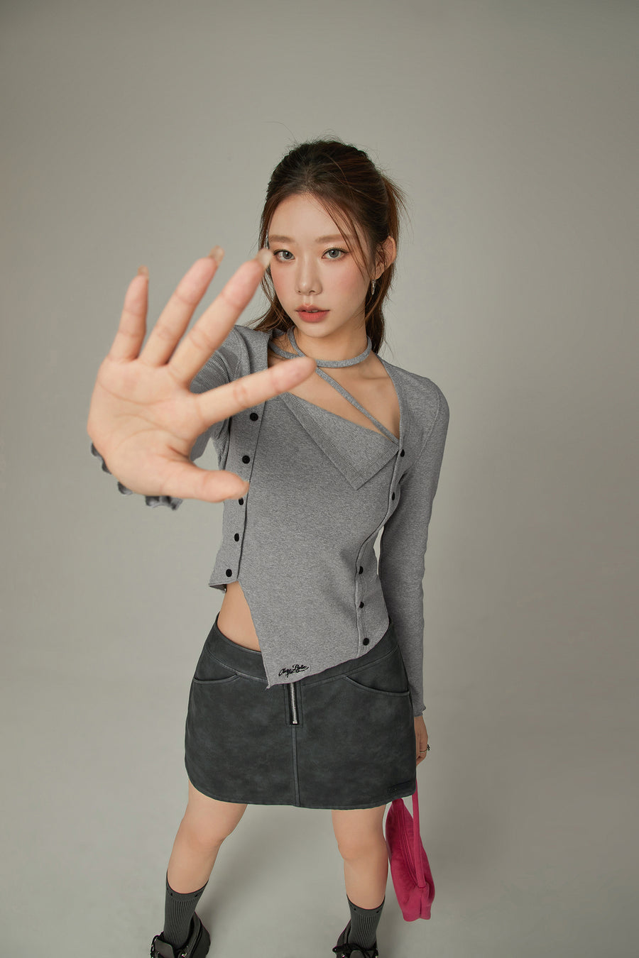 CHUU Halterneck Asymmetrical Button Top