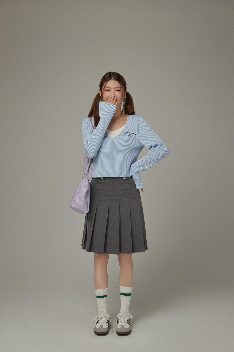 CHUU Color V-Neck Layered Knit Sweater