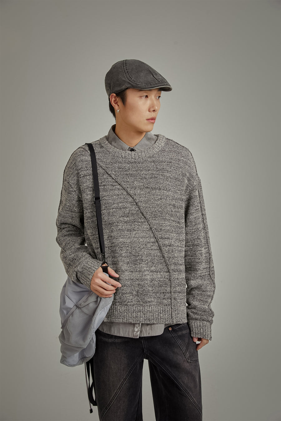 CHUU Diagonal Boxy Knit Sweater