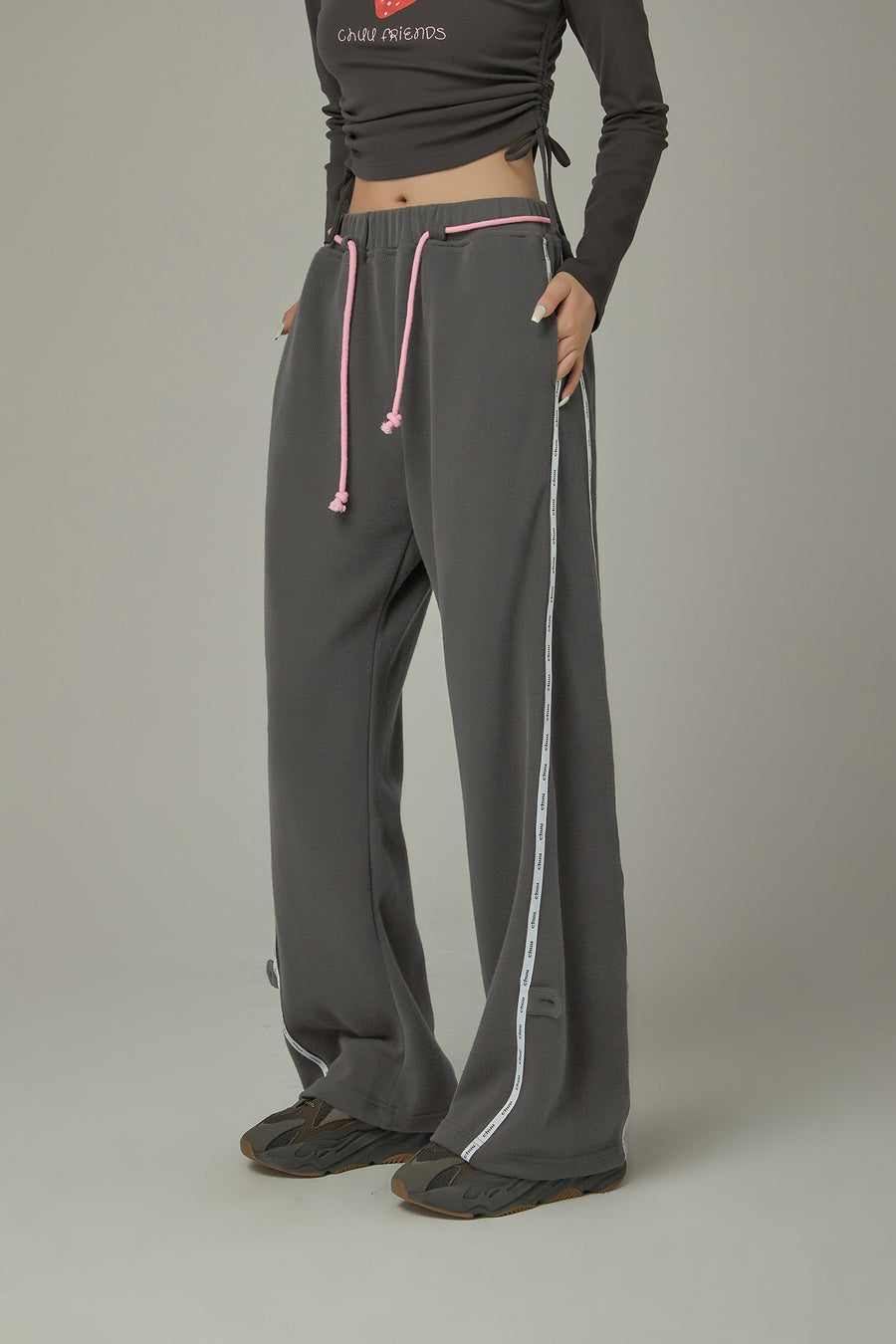 CHUU String Wide Sporty Pants