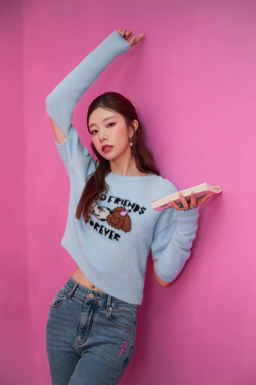 CHUU Puppy Character Cutout Knit Sweater