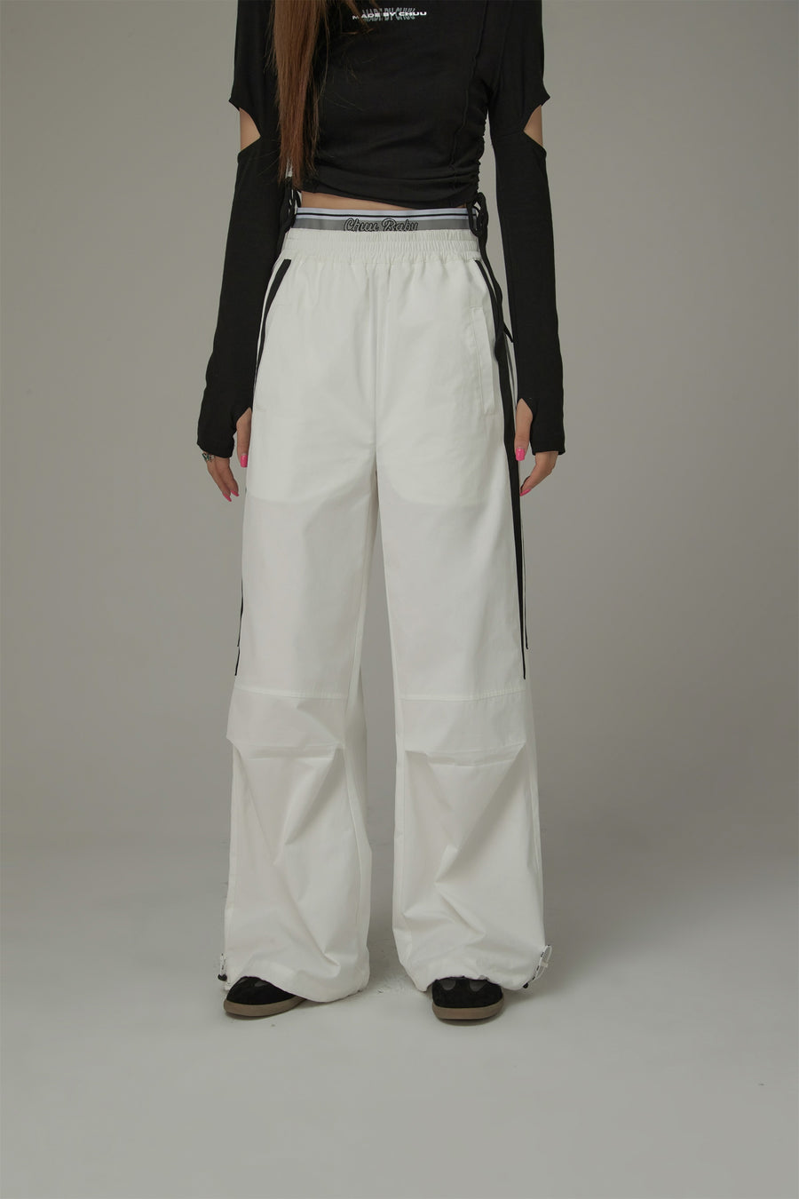 CHUU Logo Banding Wide Casual Pants