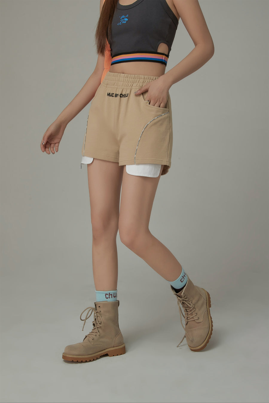 CHUU Made By Chuu Exposed Pocket Lining Overfit Short Pants