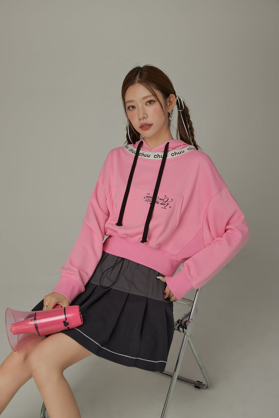 CHUU Logo Lettering Big Pocket Loose Fit Hoodie