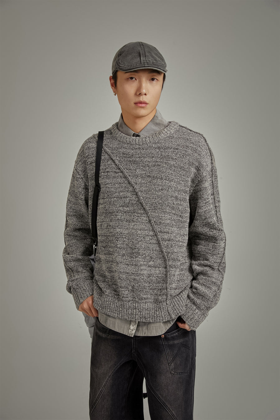 CHUU Diagonal Boxy Knit Sweater