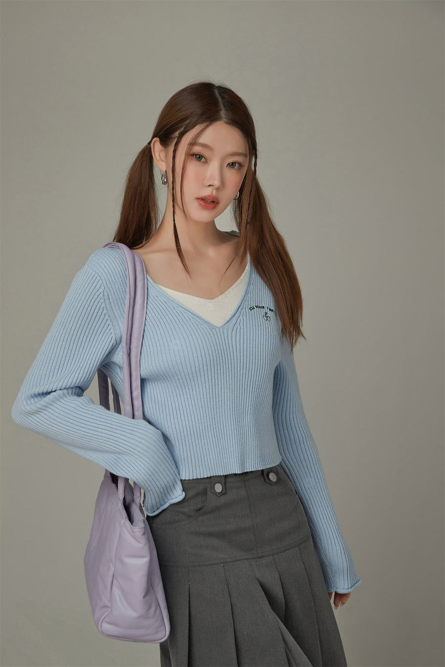 CHUU Color V-Neck Layered Knit Sweater