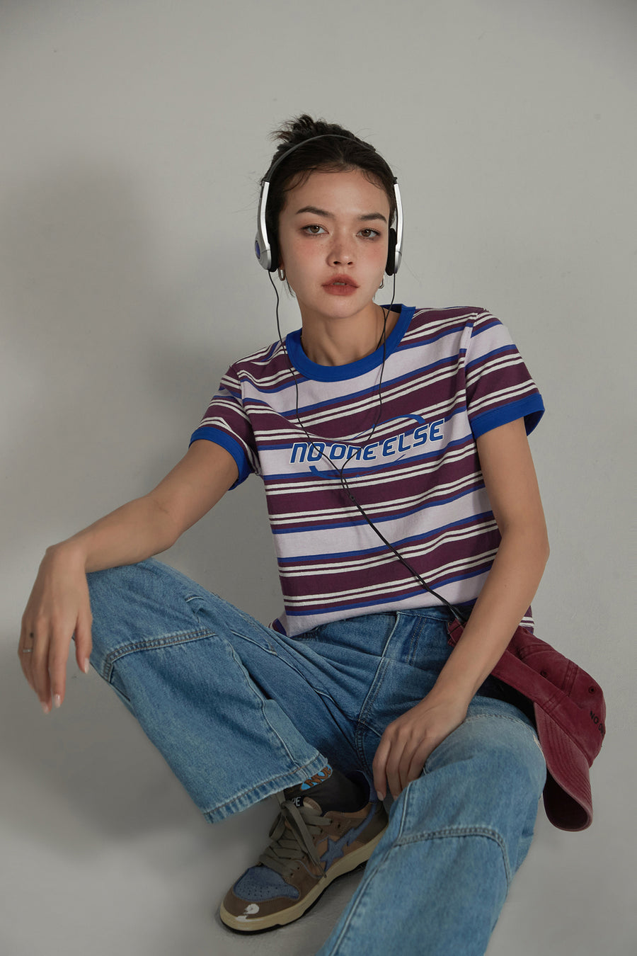 CHUU Noe Center Color Striped Short Sleeve T-Shirt