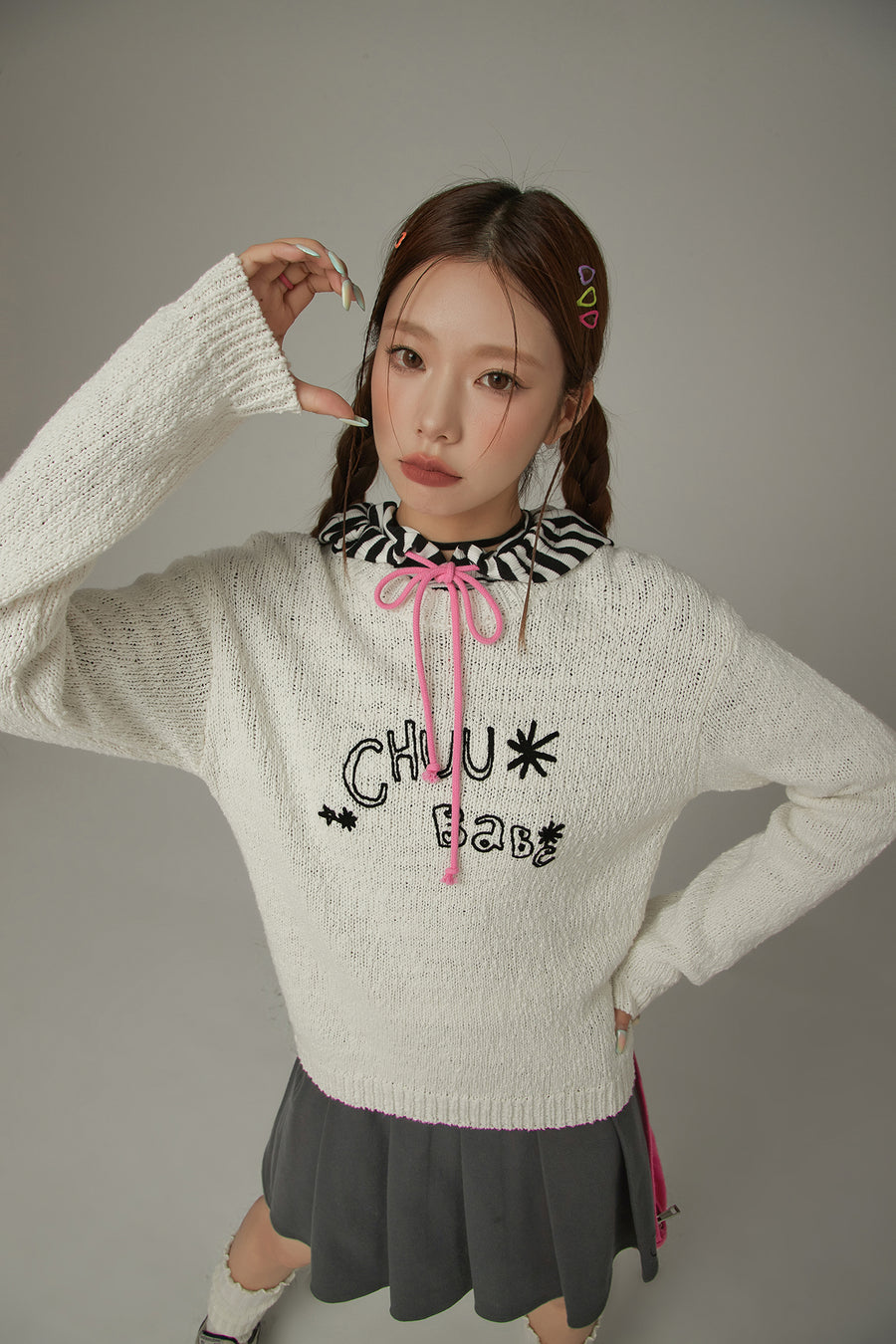 CHUU Macaron Color Logo Knit Sweater