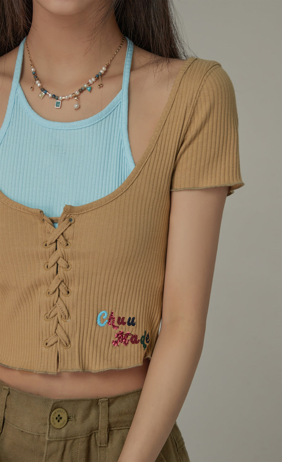 CHUU Halter Neck Eyelet Color Blocked T-Shirt