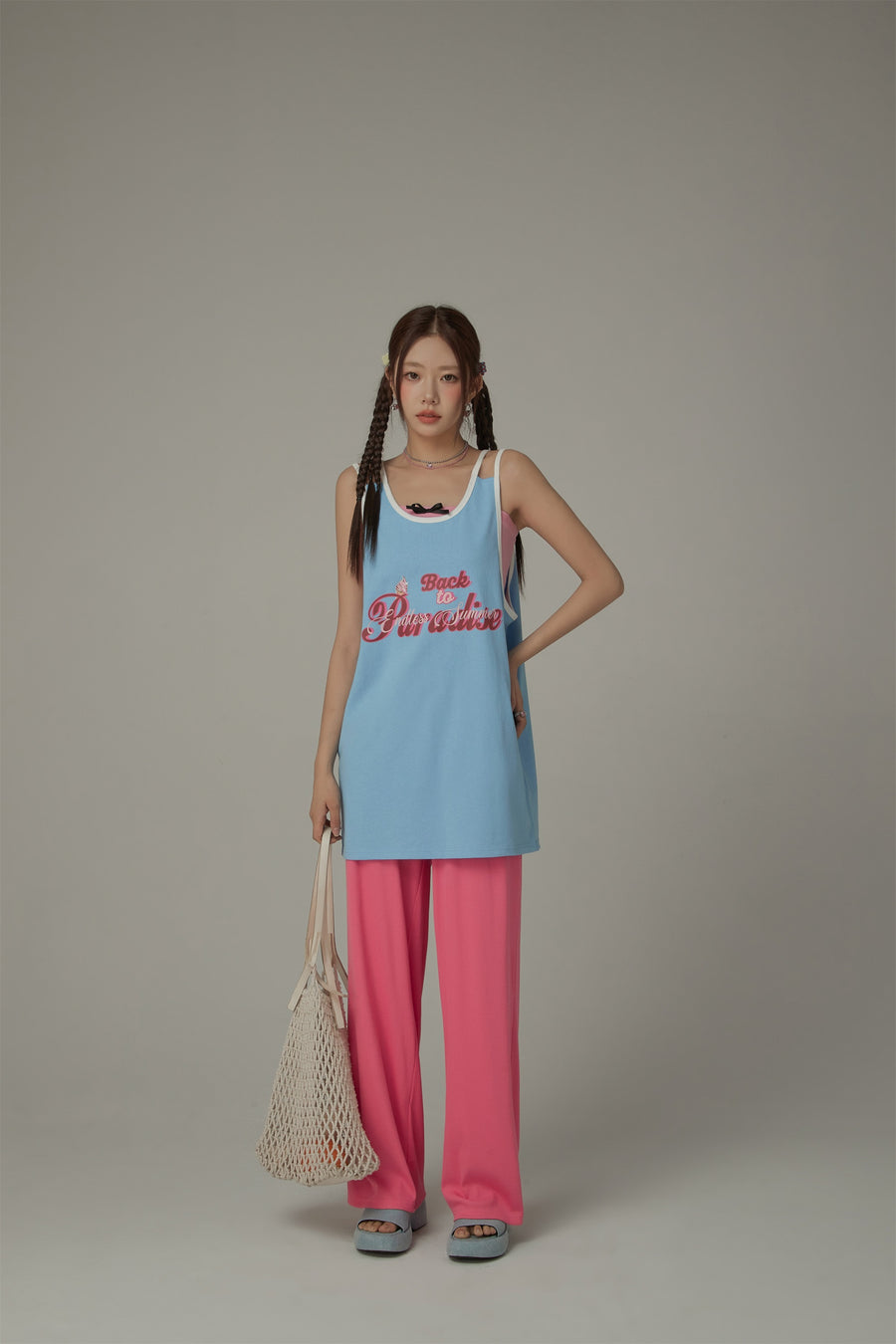 CHUU Back To Paradise Colorblocked Letter Printed Sleeveless T-Shirt