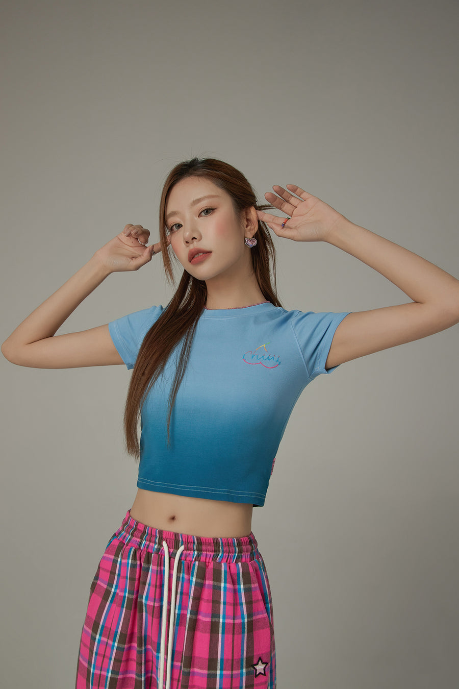 CHUU Gradient Round Neck Slim Short-Sleeved Cropped T-Shirt