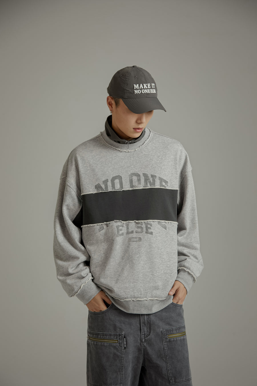 CHUU Logo Color Combination Overfit Sweatshirt