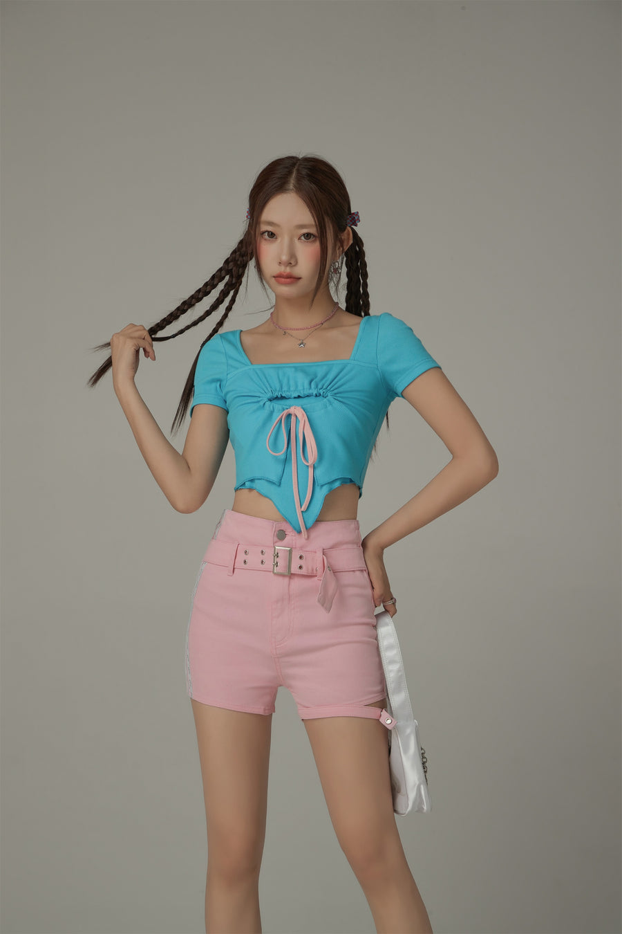 CHUU Unbalanced Square Neck Center Ribbon Short Sleeve Top