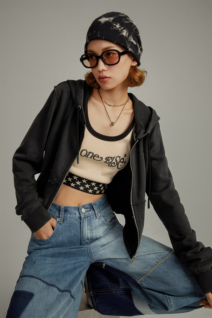 CHUU Star Color Sleeveless Crop Top