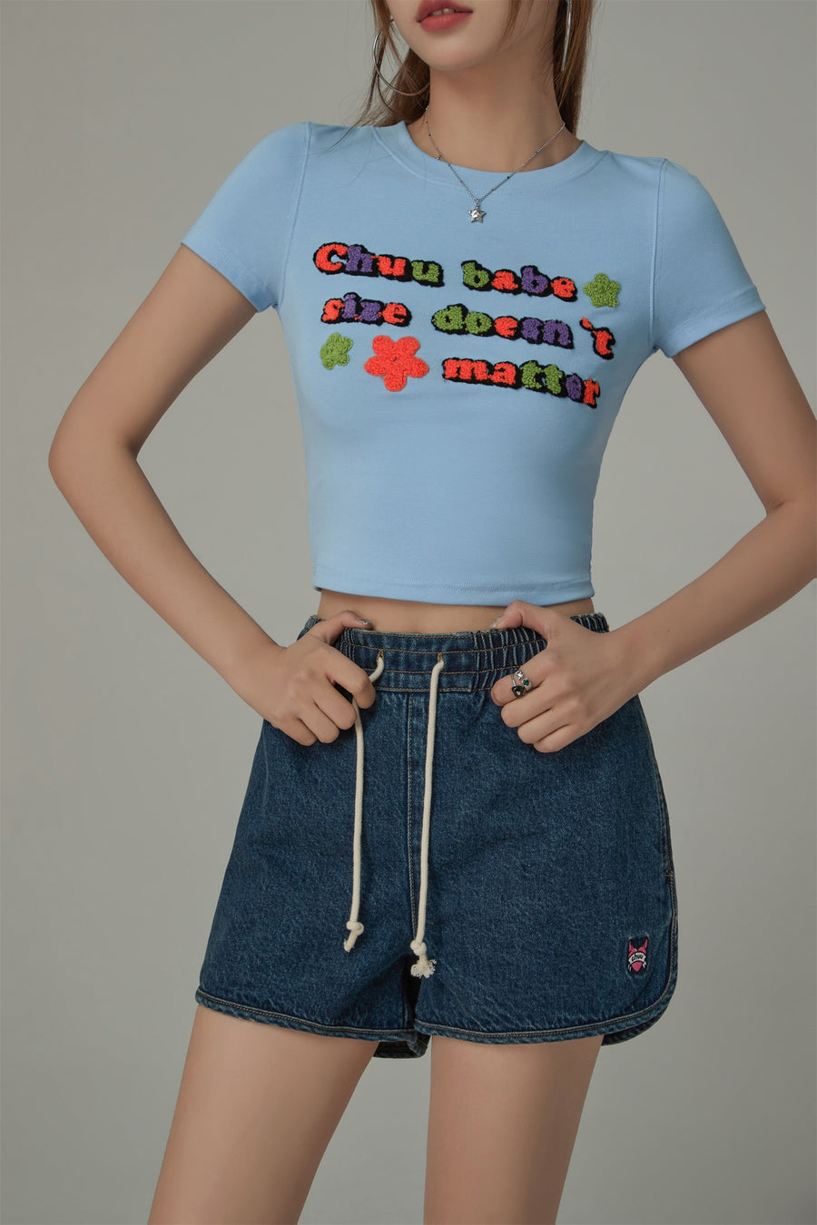 CHUU Size Doesnt Matter Colorful Embroidered Slim Crop T-Shirt