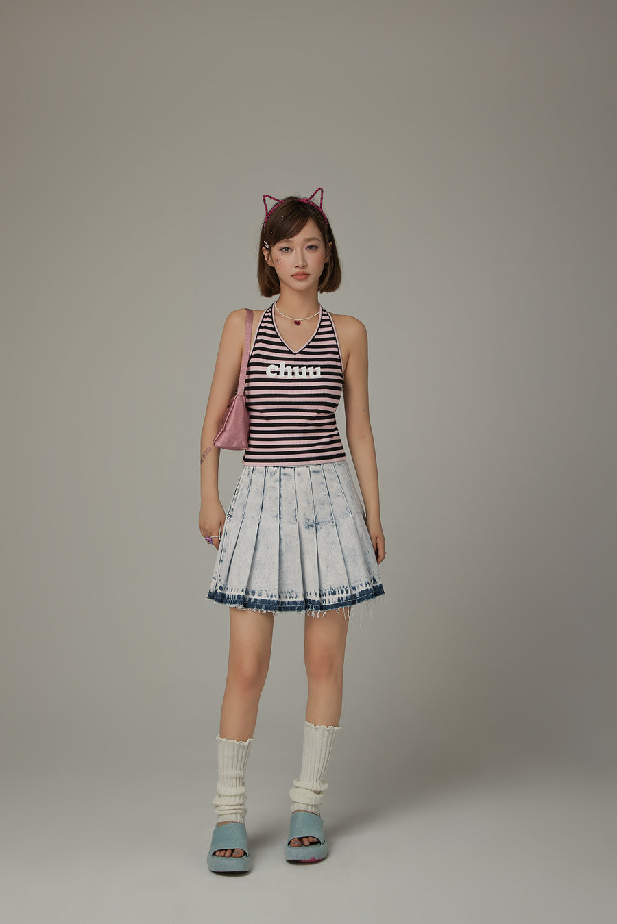 CHUU Logo Halter Neck Color Stripe Sleeveless Top