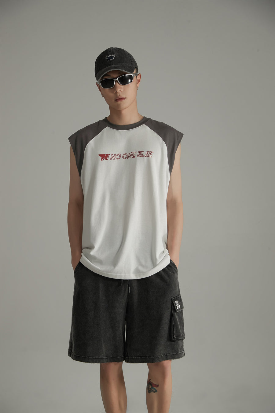 CHUU Noe Raglan Sleeveless T-Shirt