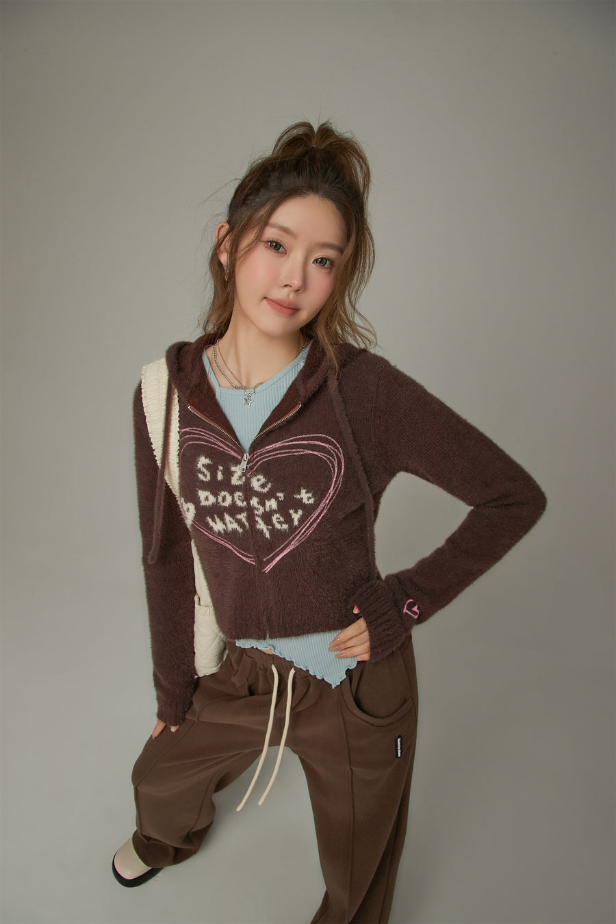 CHUU Heart Hooded Zip-Up Cardigan