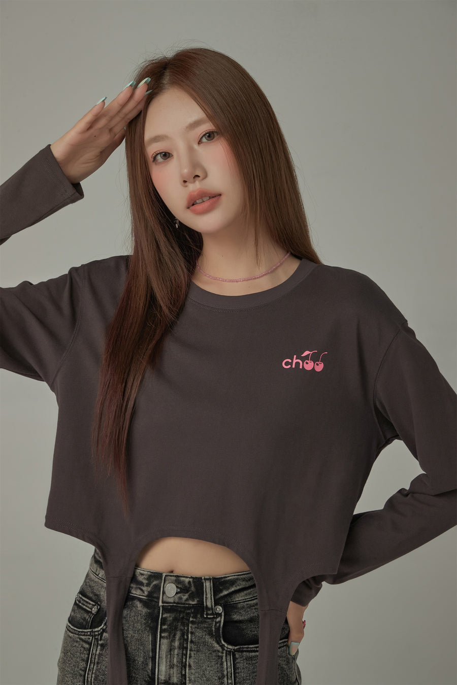 CHUU Cherry Bomb Garter Long Sleeves Sweatshirt