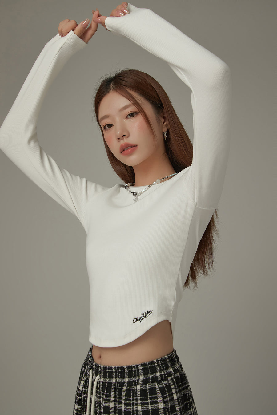 CHUU Shoulder Cut Out Simple T-Shirt