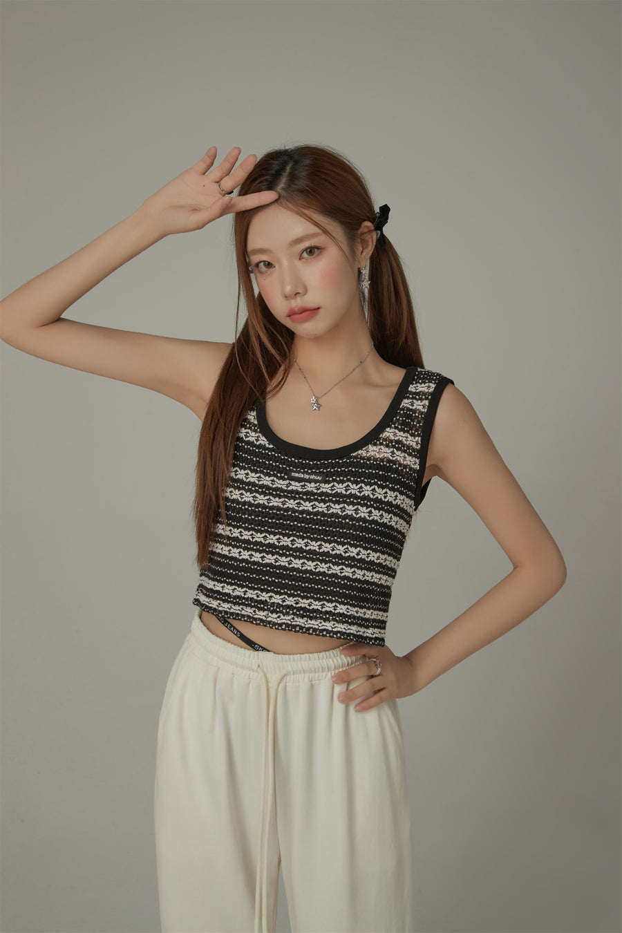 CHUU Crochet Mesh Colorblocked Crop Top