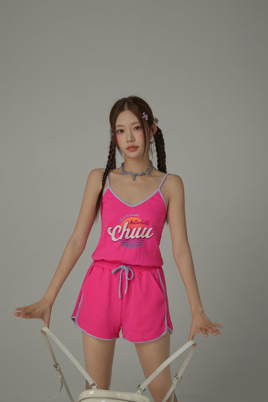 CHUU Back To Paradise Letter Printed Casual Drawstring Jumpsuit