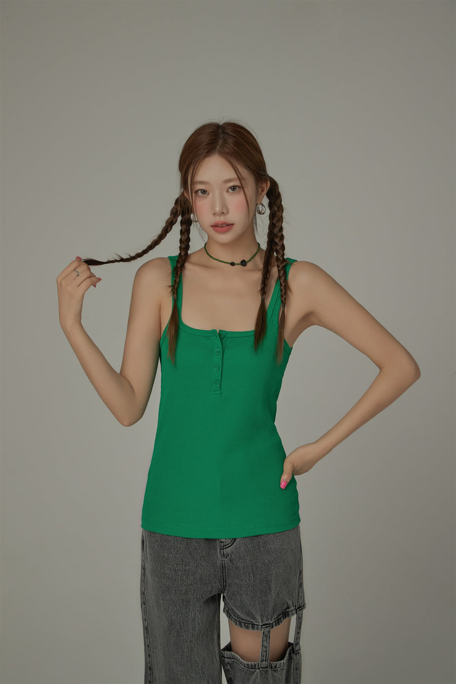 CHUU Color Button Sleeveless Tank Top