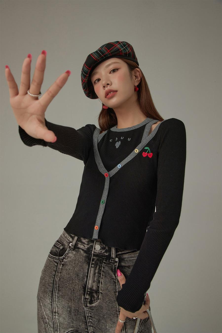 CHUU Rainbow Button Logo Layed Long Sleeve Top