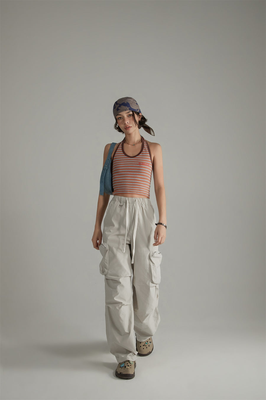 CHUU Casual Drawstring Wide Cargo Pants