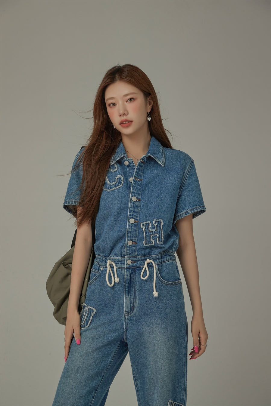 CHUU String Embroidered Denim Jumpsuit