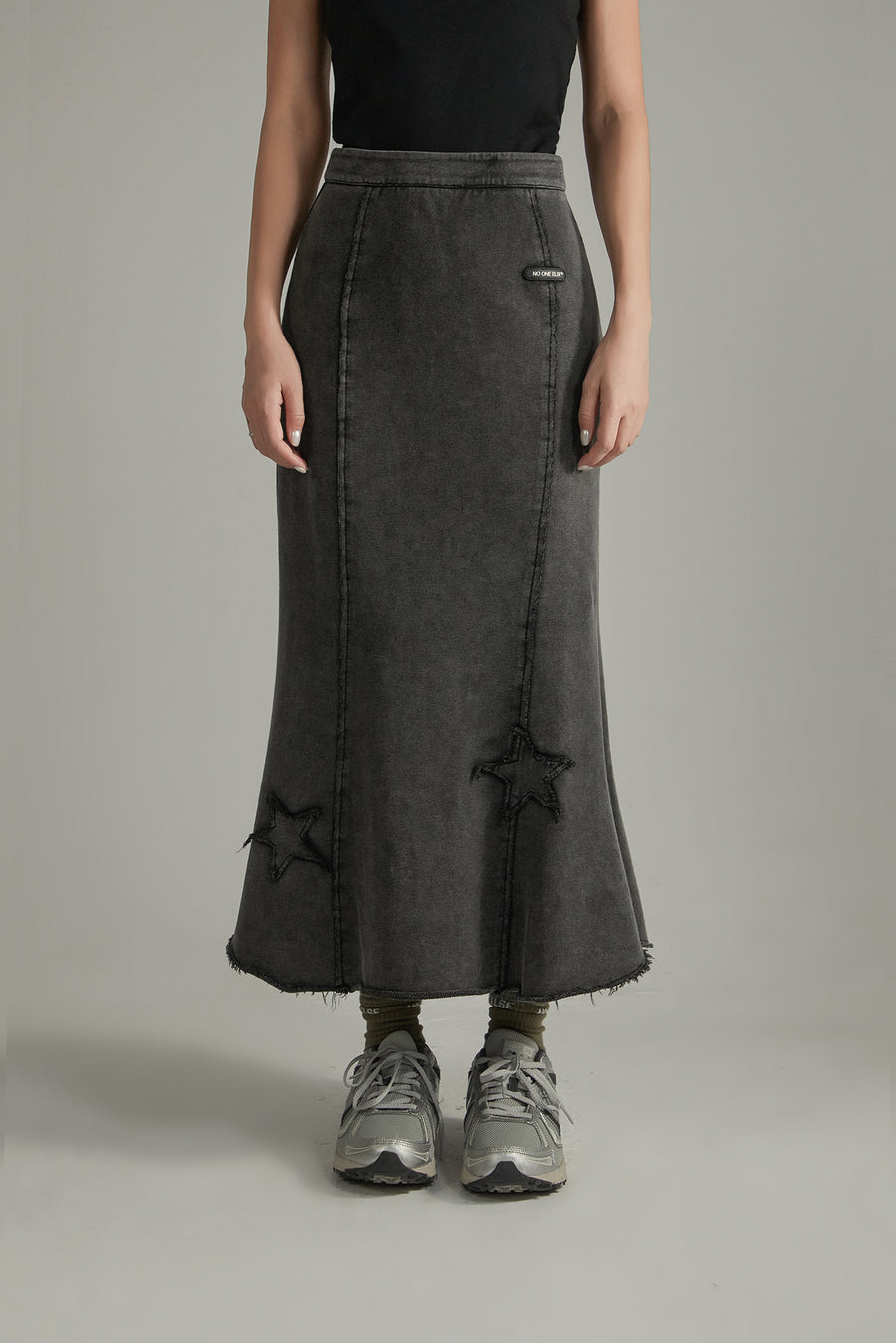 CHUU Star Raw Hem Mermaid Long Skirt